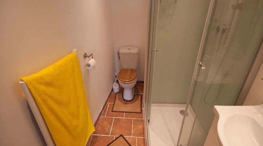 Bathroom 2