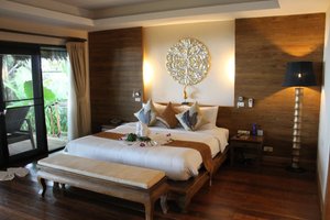 Room & Suite