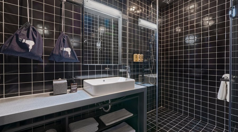 Quad Room