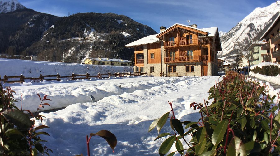 esterno hotel inverno