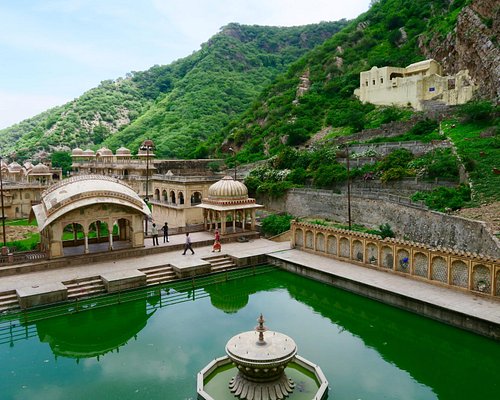 the places to visit jaipur