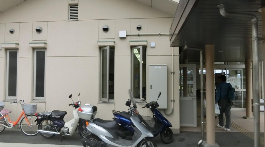 ドルチェの裏の瀬戸田観光案内所