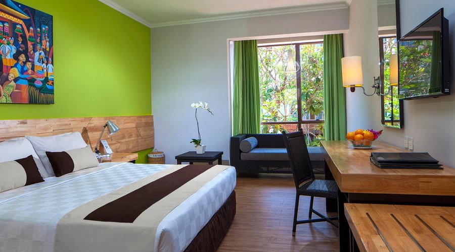 Pool view room