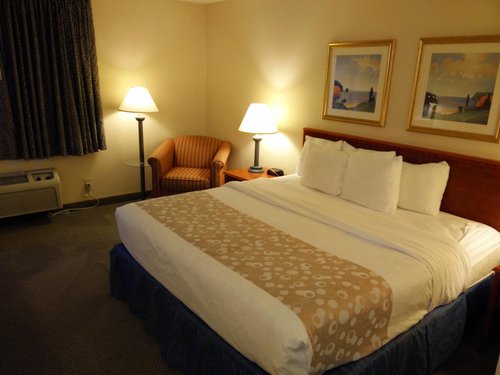 LA QUINTA INN BY WYNDHAM INDIANAPOLIS AIRPORT EXECUTIVE DR - Updated ...