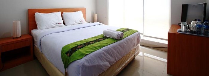 REDDOORZ @ RAYA KELAPA DUA (Jakarta) - Motel Reviews, Photos, Rate ...