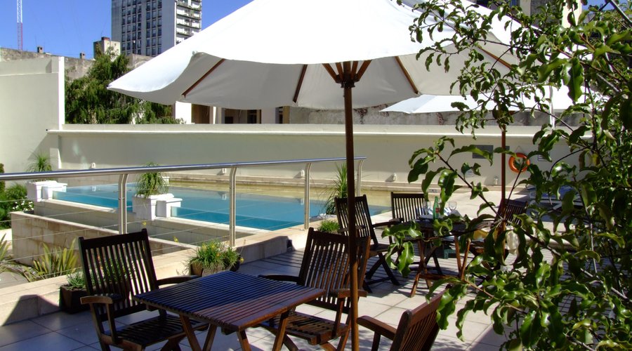 vista piscina Abasto Hotel Solarium