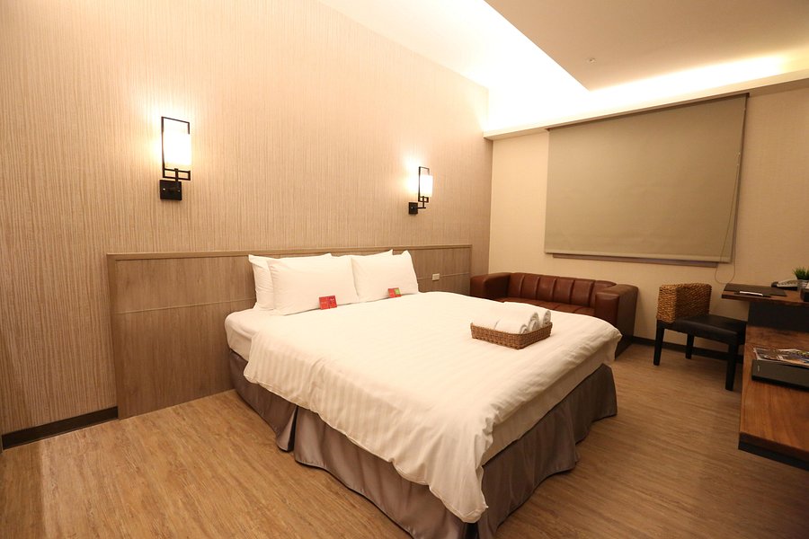 Extra Large Room Very Spacious Bath Tub Picture Of Amba Taipei Songshan Nangang Tripadvisor