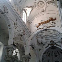 Interni