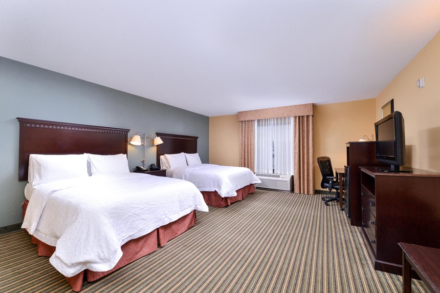 Hampton Inn & Suites Fort Belvoir Alexandria South $105 ($̶1̶4̶1̶ 