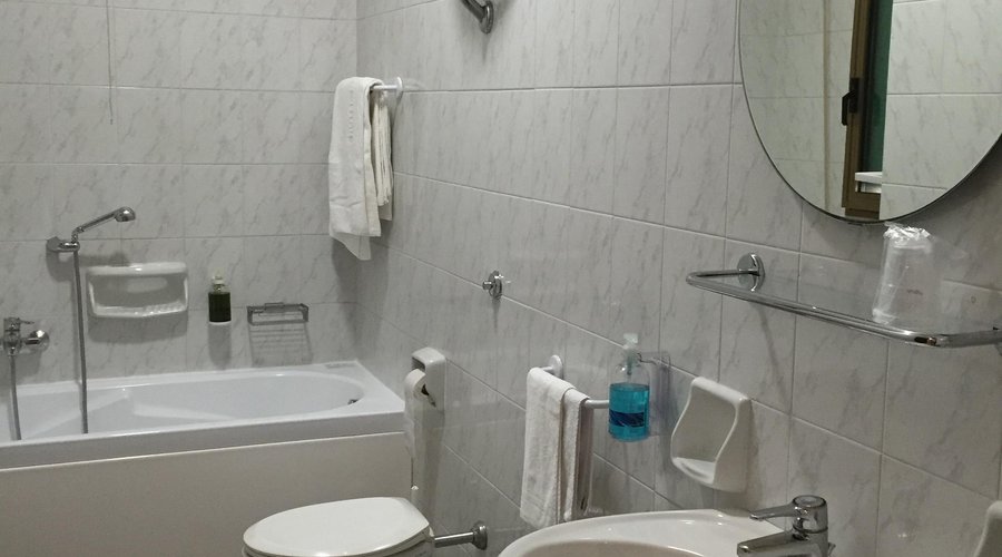 Interno bagno camera