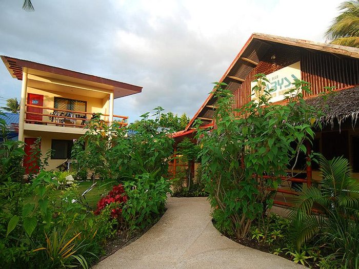Blue Abyss Dive Resort Restaurant