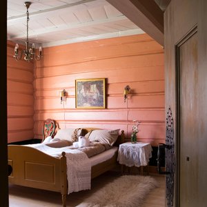 "The pink room"