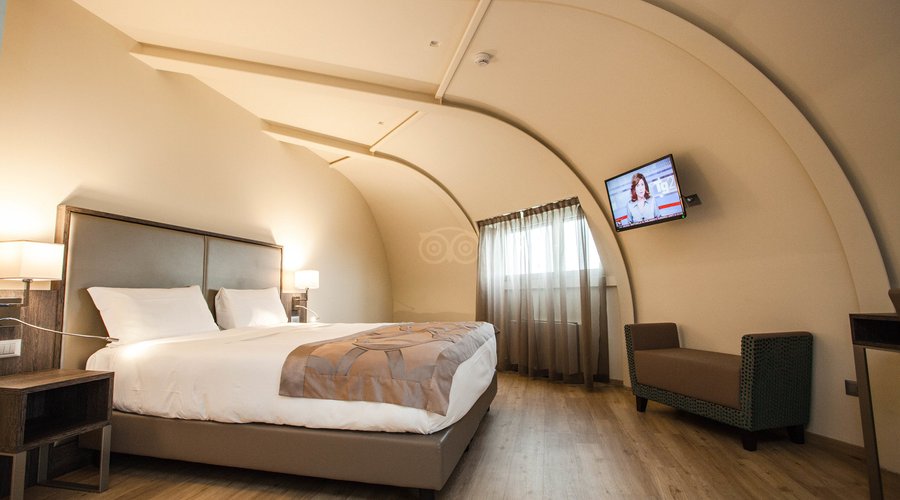 The Junior Suite at the Smart Hotel Holiday