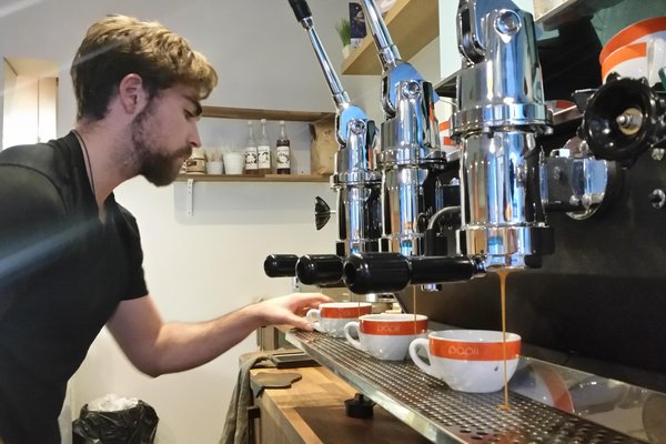 Edinburgh's top-rated coffee spot a 'little gem' with the 'best ever  bagels' - Edinburgh Live