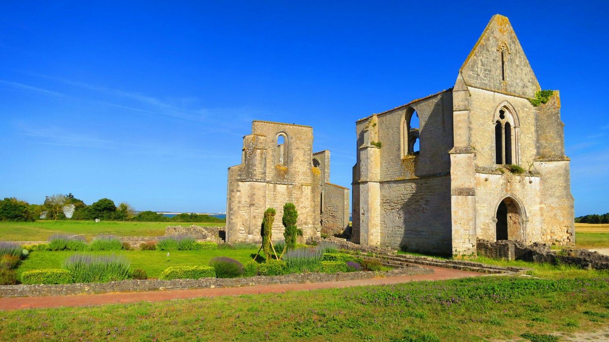 ABBAYE DES CHATELIERS (La Flotte): Ce qu'il faut savoir