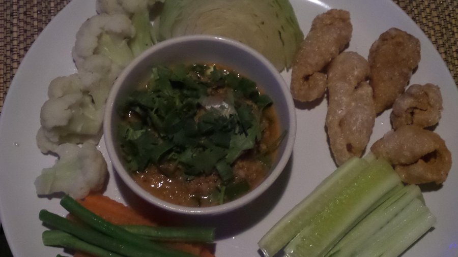 Nam prig oong