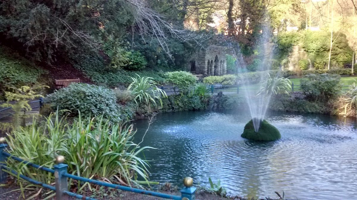 https://dynamic-media-cdn.tripadvisor.com/media/photo-o/0a/19/42/79/derwent-gardens.jpg?w=1200&h=-1&s=1