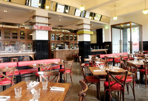 10 Best Cafés in Trafalgar Square / Embankment (London)