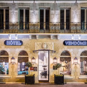 Façade de nuit