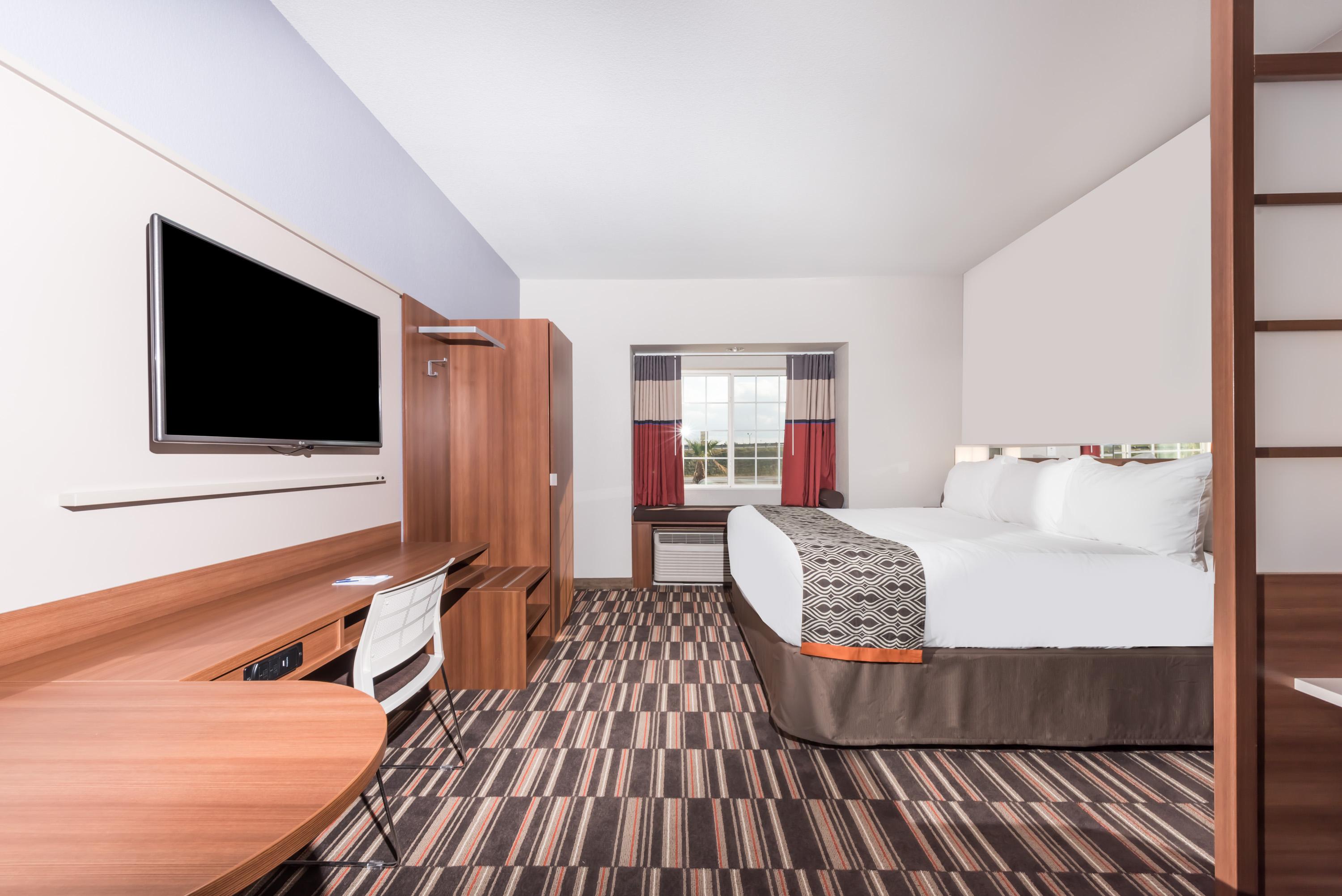 MICROTEL INN AND SUITES BY WYNDHAM SWEETWATER Updated 2024 Reviews   King Bedded Room 