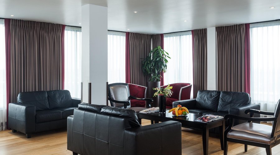 Club Lounge