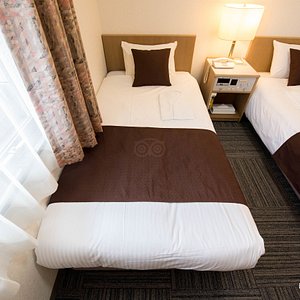 The Standard Twin Room at the Shin-Osaka Sunny Stone Hotel