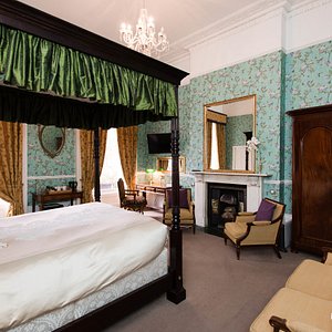 The Luxury Four Poster Room at The Bradley