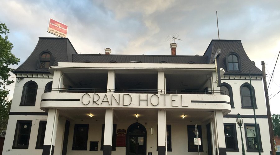 Healesville Grand Hotel