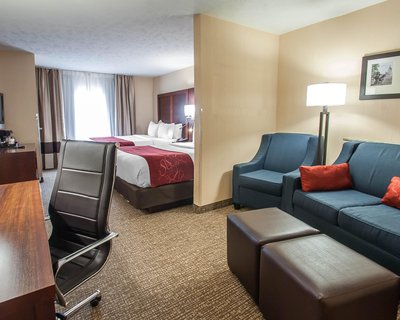 Hotel photo 14 of Comfort Suites Speedway - Kansas City.