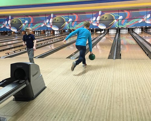 Looking for duckpin bowling in Indianapolis? Try one of these spots
