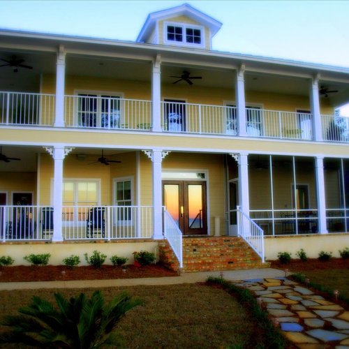 Emma's Bay House image