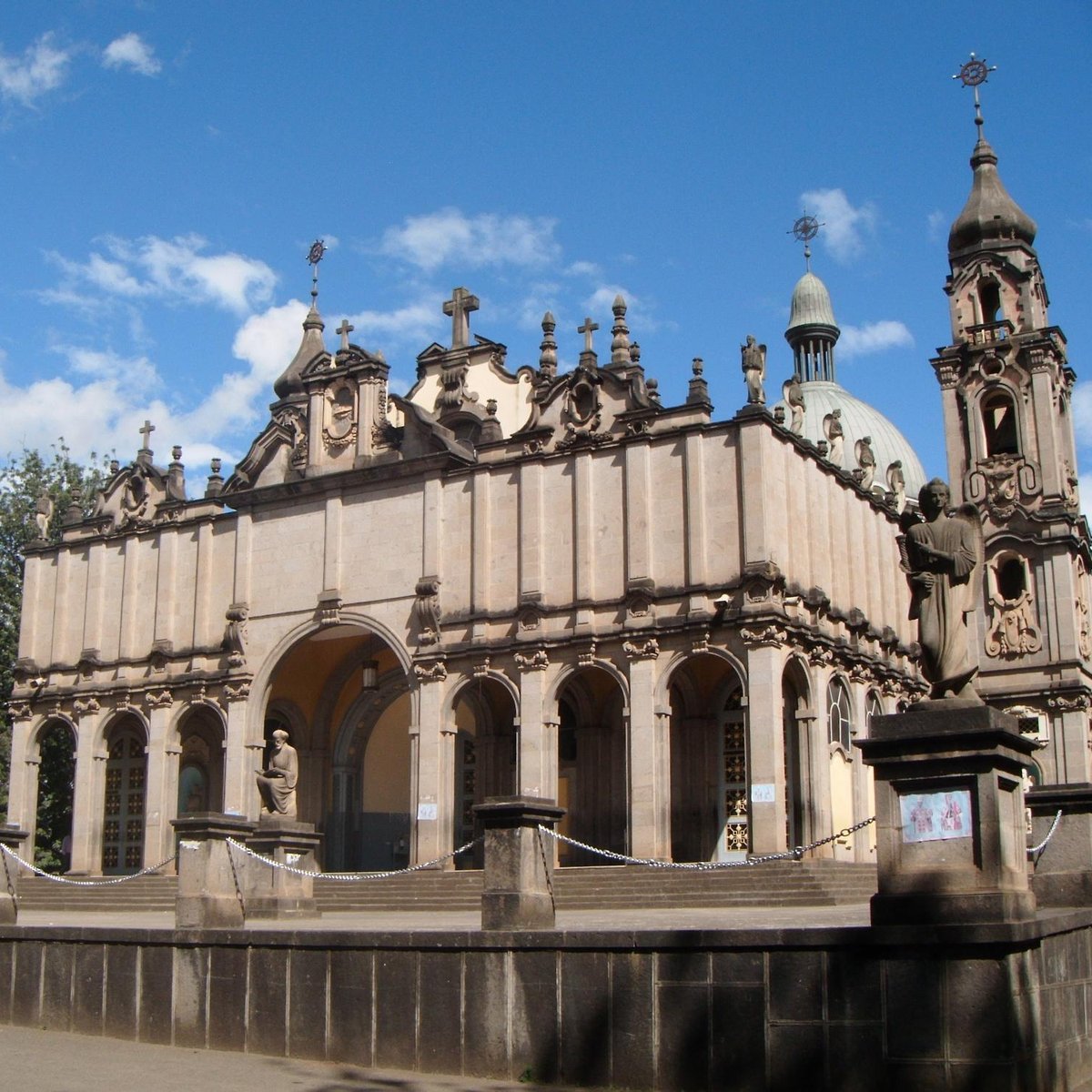 Collection 30+ Pictures holy trinity cathedral (addis ababa) Superb