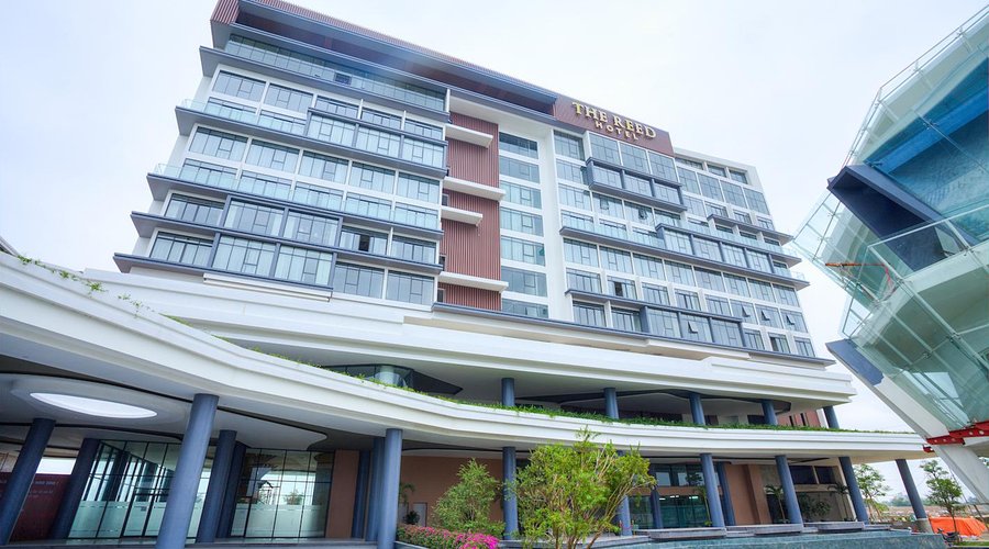 The Reed Hotel Exterior and Landscape