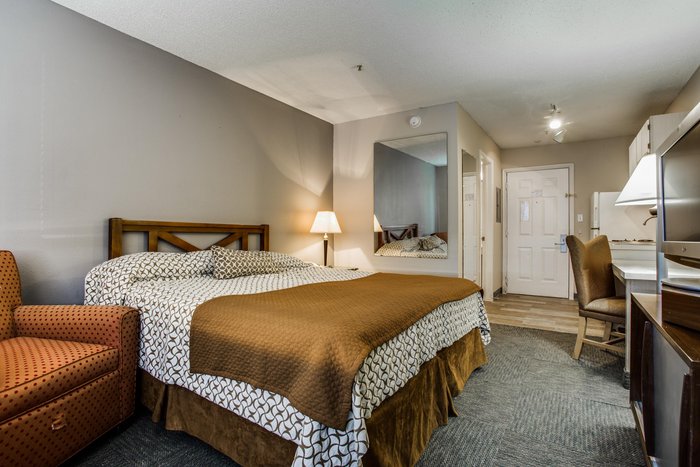 EXPRESS STUDIOS - Prices & Hotel Reviews - Dallas, TX