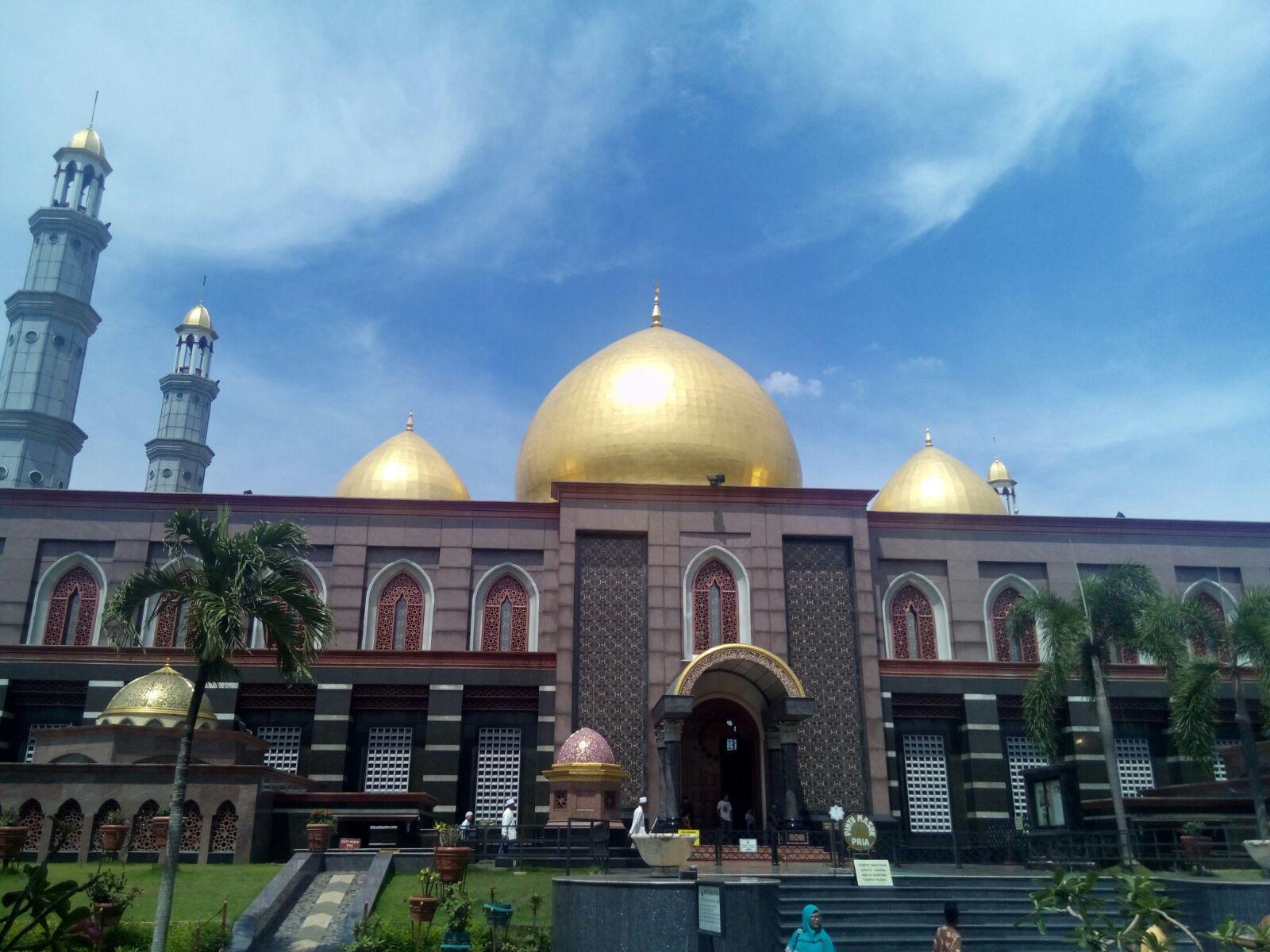 Masjid Dian Al-Mahri (Depok, Indonesia) - Review - Tripadvisor