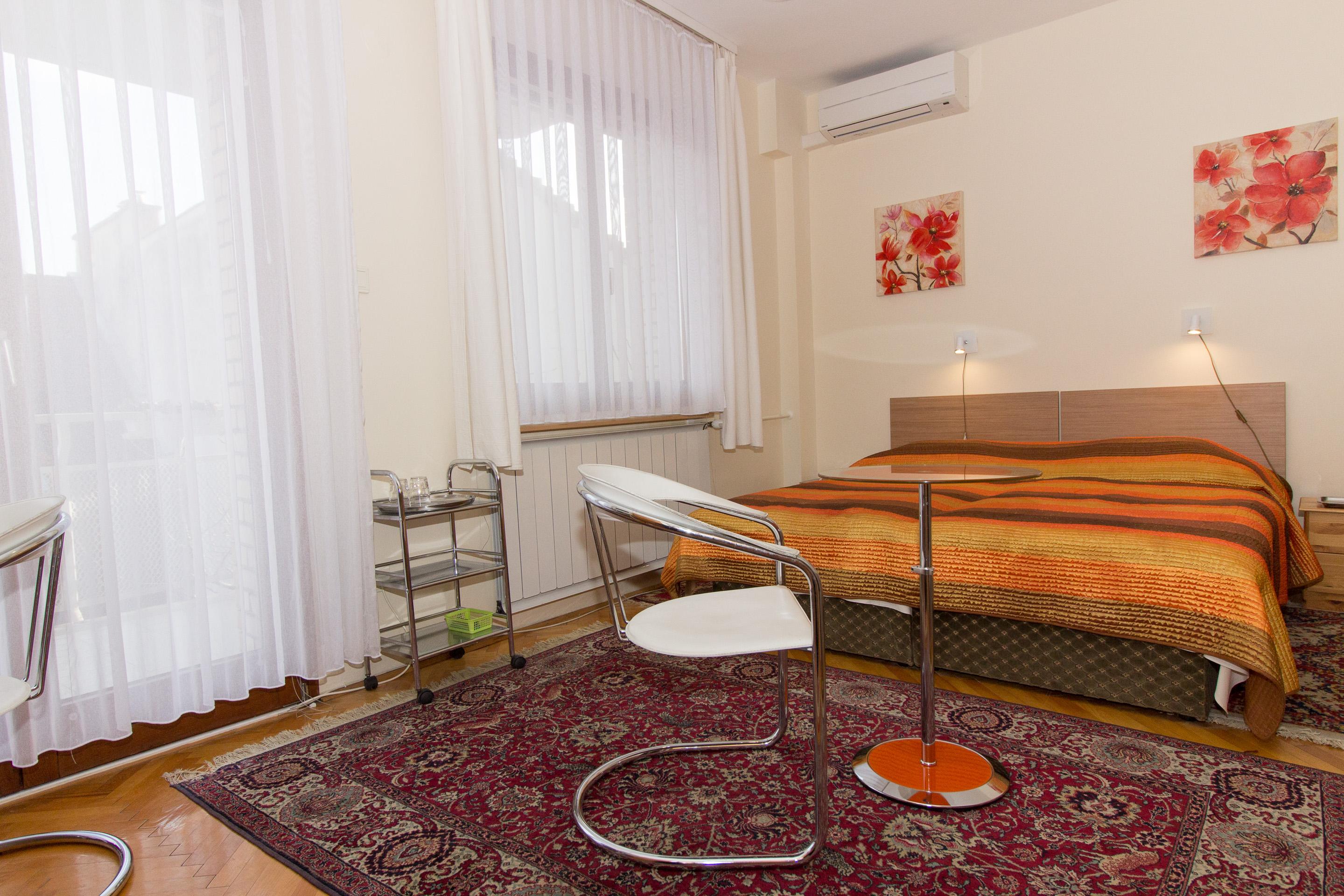 BUDAVAR BED & BREAKFAST - Updated 2024 Prices & B&B Reviews (Budapest ...