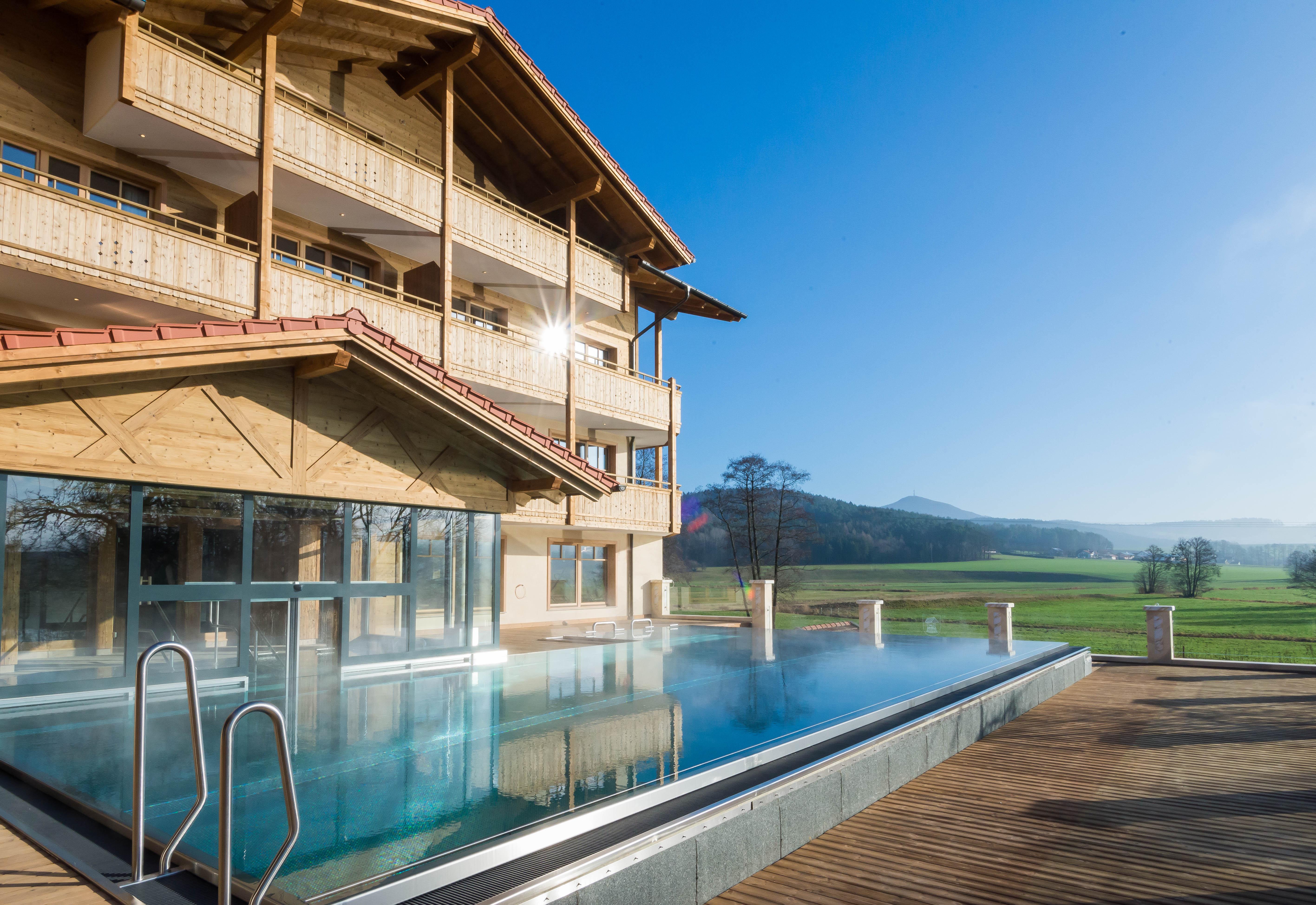 NATUR- WOHLFÜHLHOTEL BRUNNER HOF (Arnschwang, Duitsland) - Foto's ...