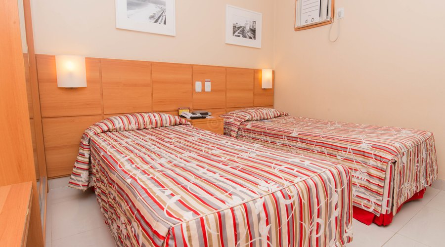 The Standard Twin Room at the Atlantico Business Centro