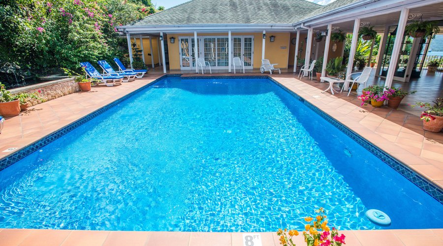 The Polkerris Pool at the Polkerris Bed and Breakfast