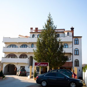 Luna restaurant & pizzeria