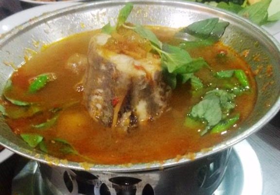 Pindang Baung RM Sarinande Tempo Doeleo emang Lekker Mang