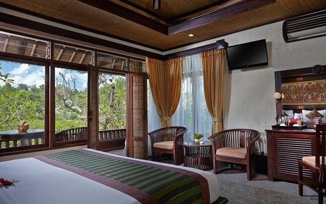 Deluxe Raja Room