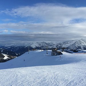 Beautiful scenery, exceptional access to great skiing