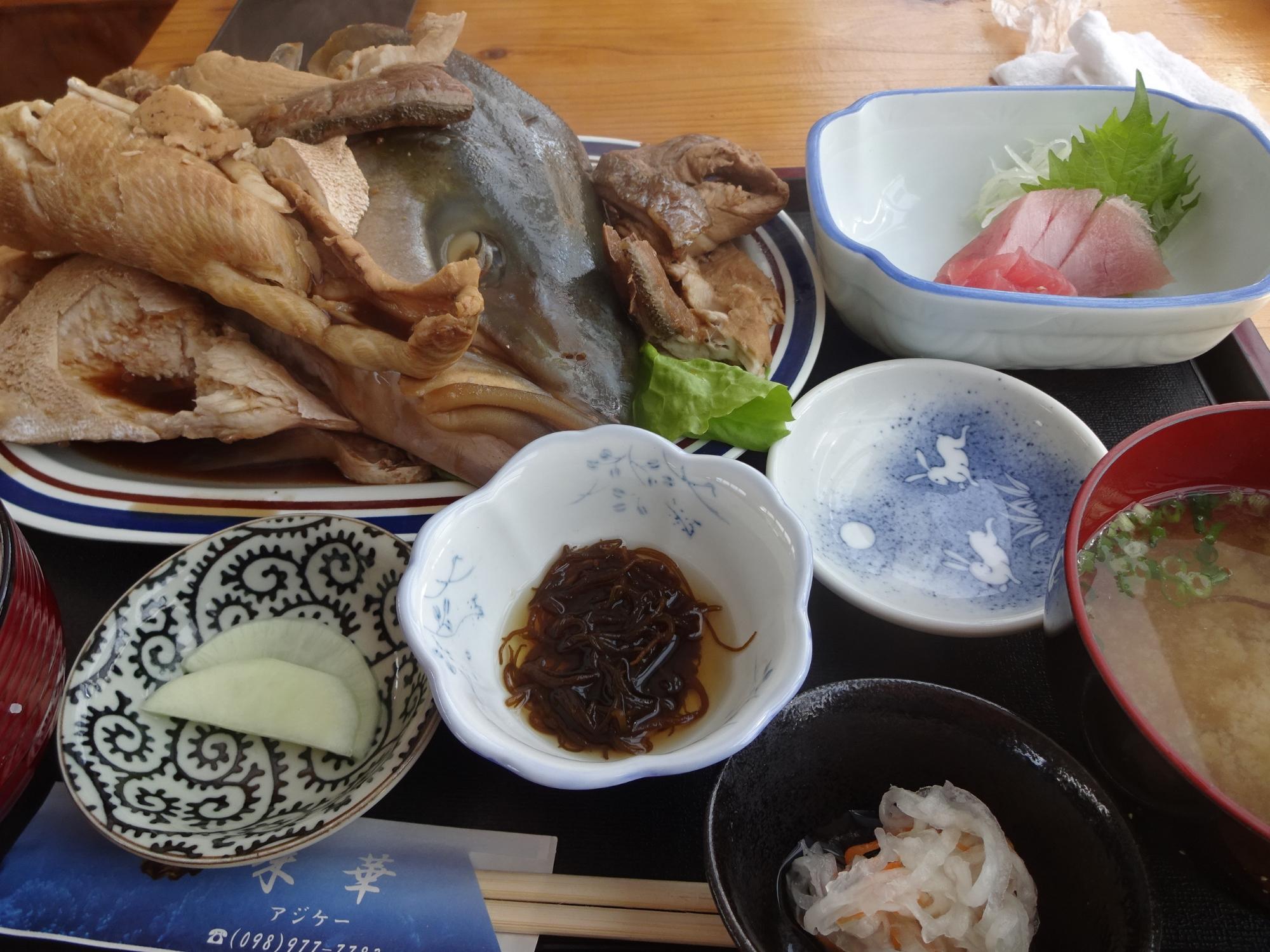 和風二段重「高砂 和」 ｜ おせちの通販ならOisix（おいしっくす）