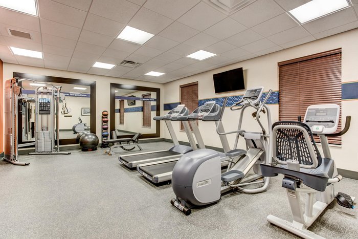 Hampton Inn & Suites Manchester Gym: Pictures & Reviews - Tripadvisor