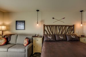 Room & Suite