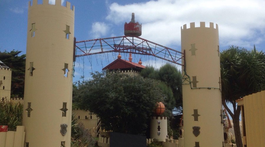 George's 40,000 Castle Lights