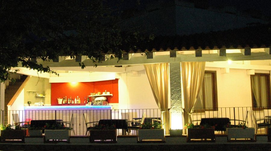 bar esterno