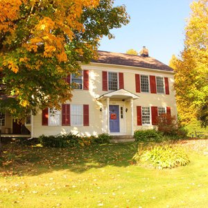 Johnnycake Flats Inn