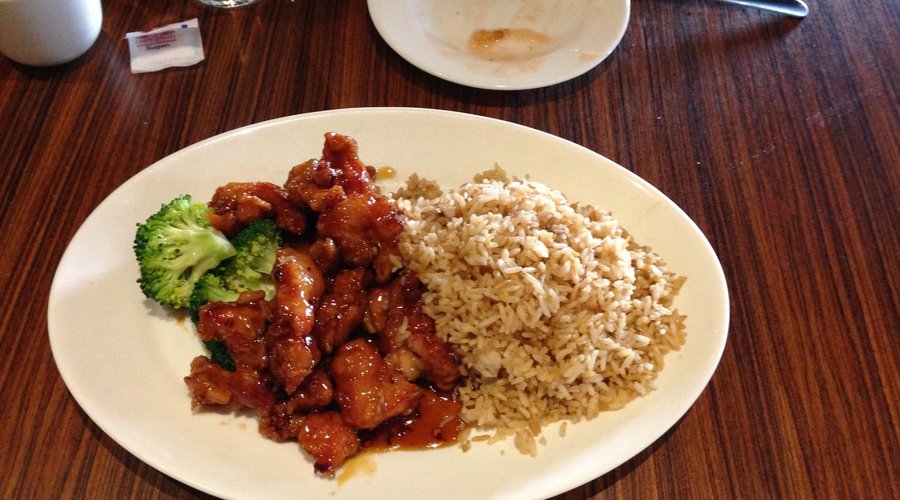 General Tsu Chicken Lunch Special